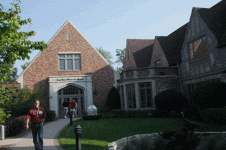 woodson-museum-main-entrance-sm.gif