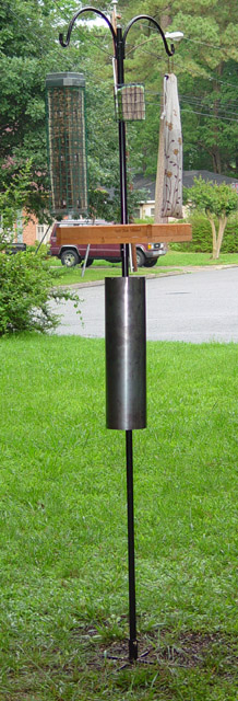 Bird feeder w/baffle