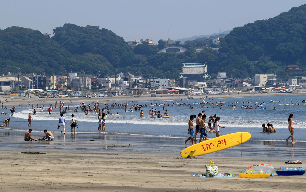 Life's a beach! ... Kamakura, Japan