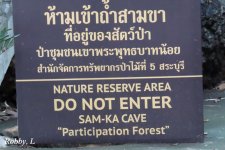 cave sign.JPG